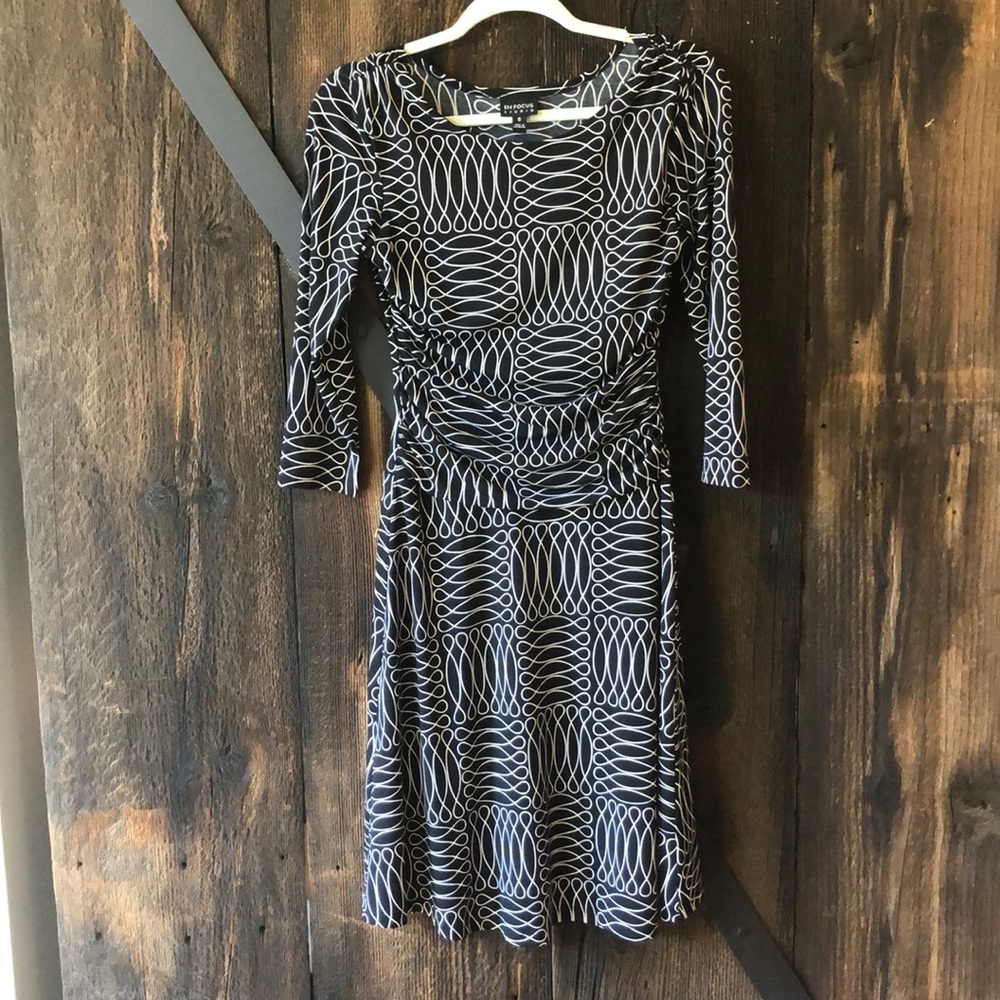 Flattering Black and White ENFOCUS Studio Dress